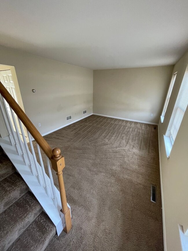 Building Photo - 659 Rockwood Dr