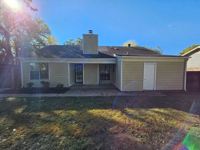 Building Photo - 3943 Silverleaf Rd