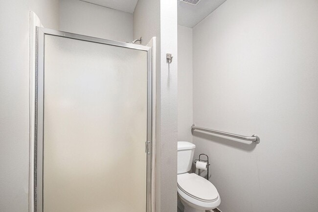 Building Photo - 2 Bedroom 2 Bath Condo in Pier Point Villa...