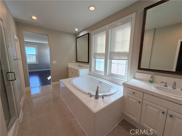 Building Photo - 15 Via Abajar