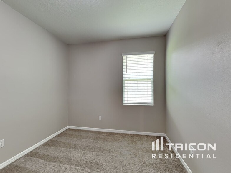 Building Photo - 5850 Bungalow Grove Ct