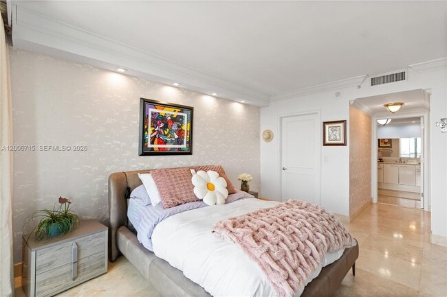 Building Photo - 3350 SW 27th Ave