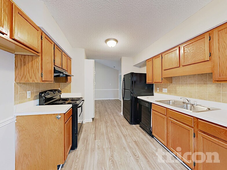 Building Photo - 5513 Southminster Ln