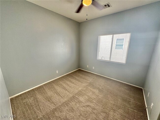 Building Photo - 6025 Draft Horse Dr