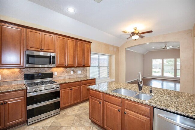 Building Photo - 2747 Villa Bella Ct