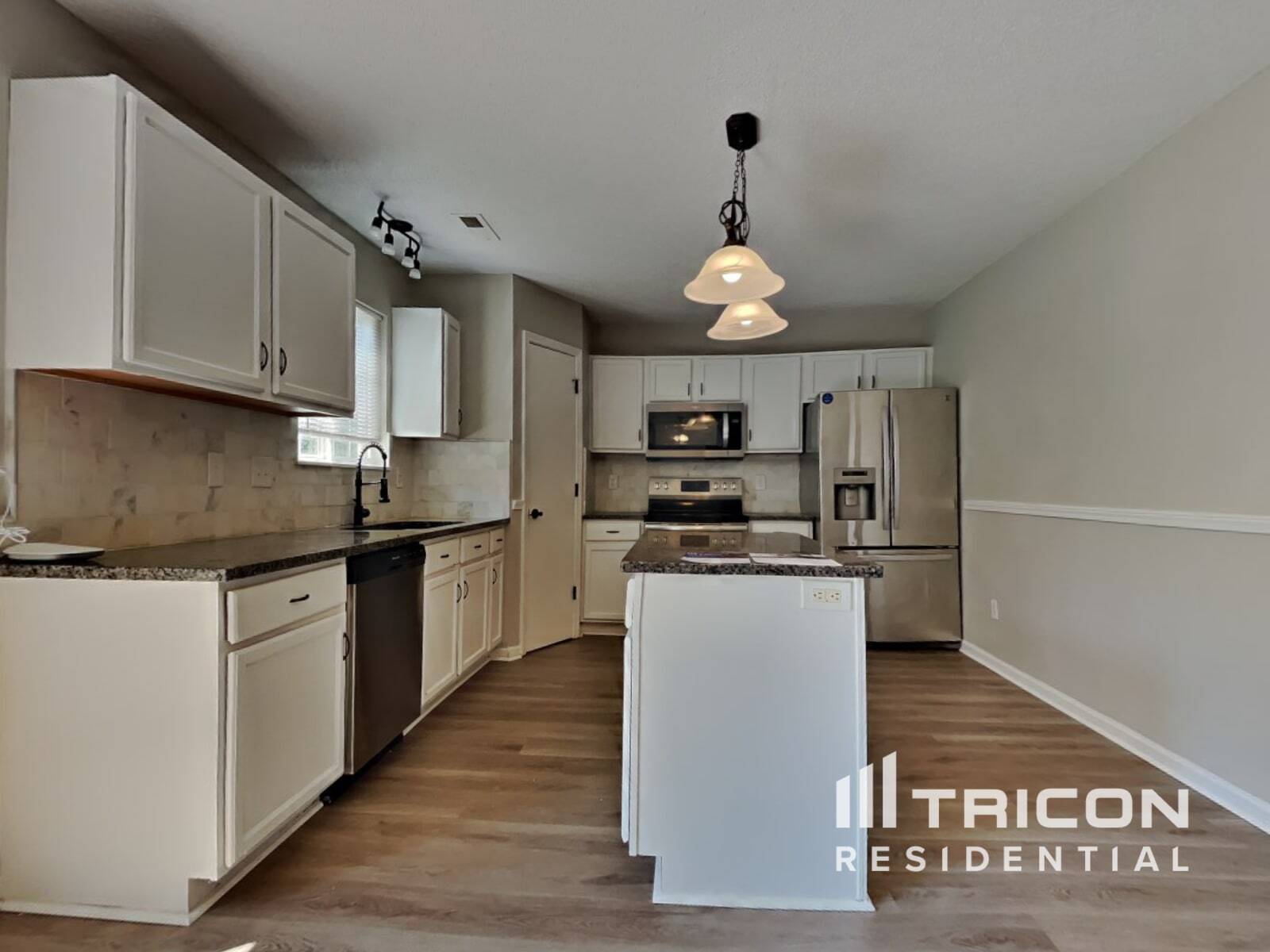 Building Photo - 5705 Waterpoint Dr