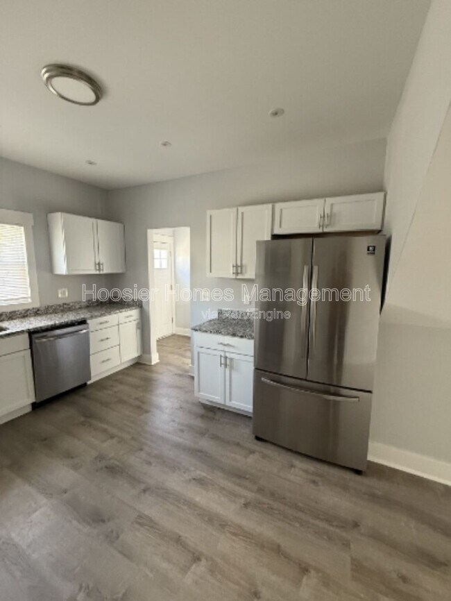 Building Photo - 2519 N College Ave