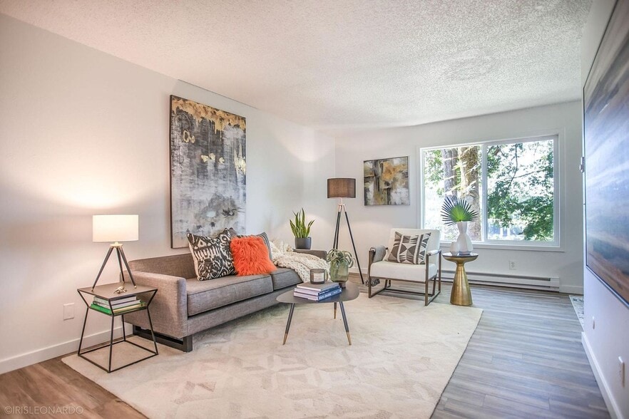 Interior Photo - The Hudson