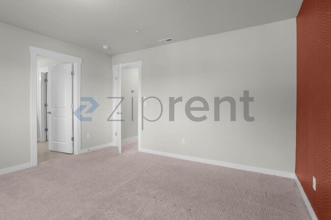 Building Photo - 1621 Seattle Hill Rd