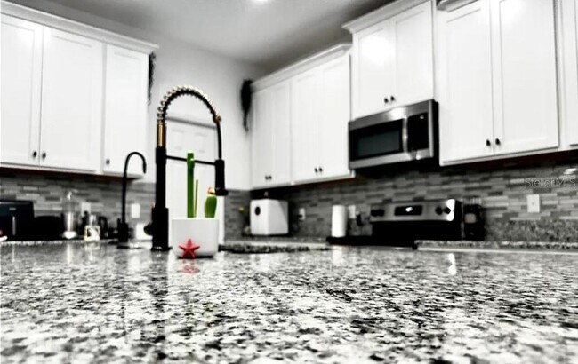 Building Photo - 37784 Beacon Brick Dr