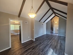 Building Photo - 10013 N Harrison Dr
