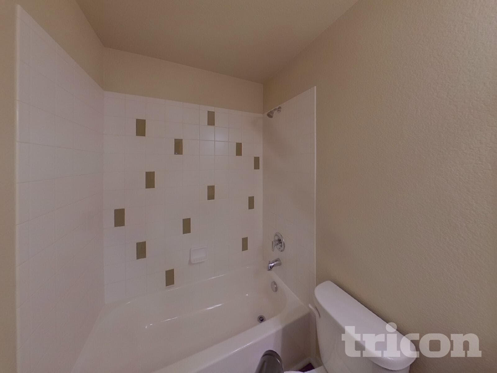 Building Photo - 2482 Ellingwood Dr