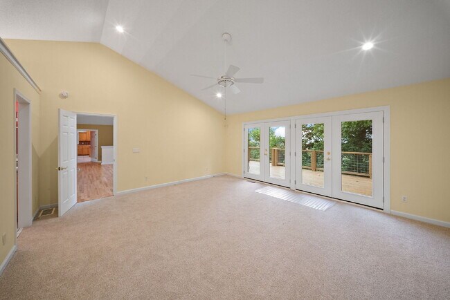 Building Photo - Asheville Mountain Home with Biltmore Views | 3BR + Office & Expansive Scenic Deck