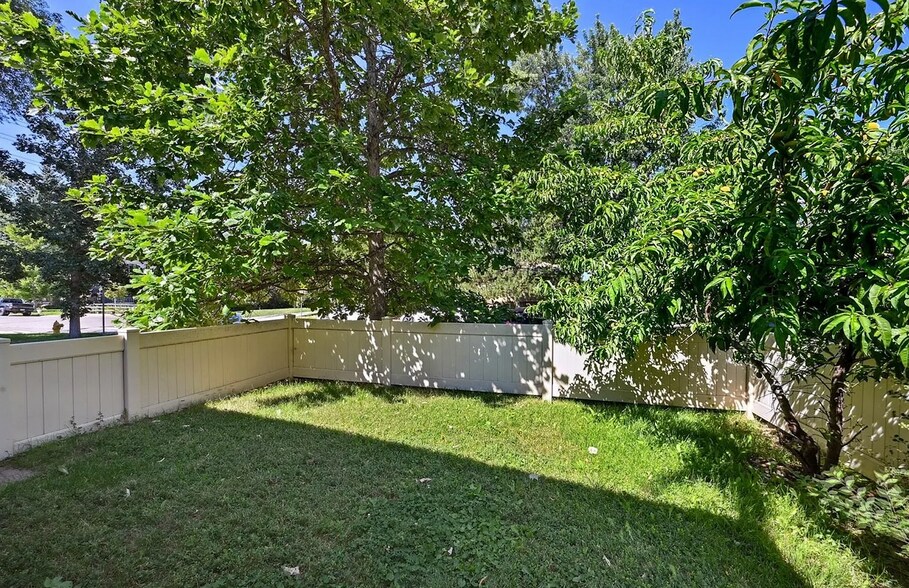 Fenced Yard - 2480 S Lafayette St