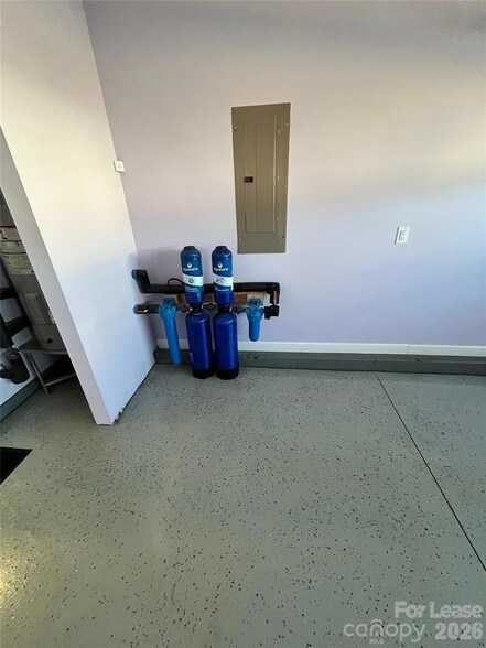 Building Photo - 2105 Boynton St