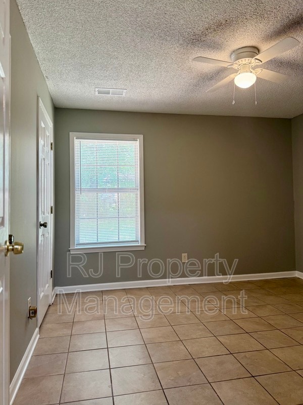 Building Photo - 4521 Stony Point Dr