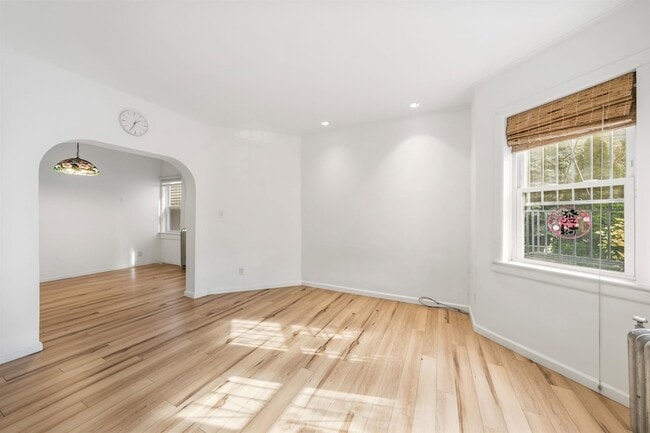 Building Photo - 124 73rd St