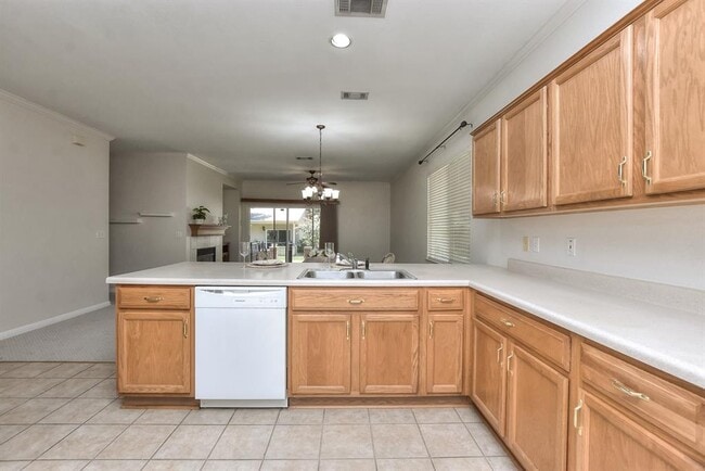 Building Photo - 508 Texas Dr