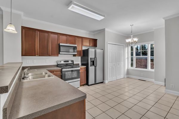 Building Photo - 3100 Lauren Parc Rd