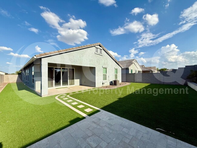 Building Photo - 8222 S 44th Gln