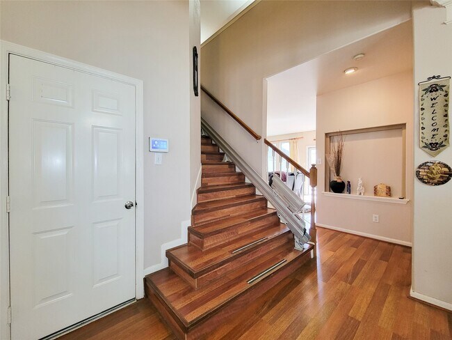 Building Photo - 8002 Weeping Willow Pl