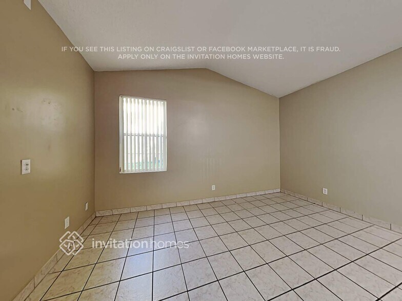 Building Photo - 2121 NW 184th Way