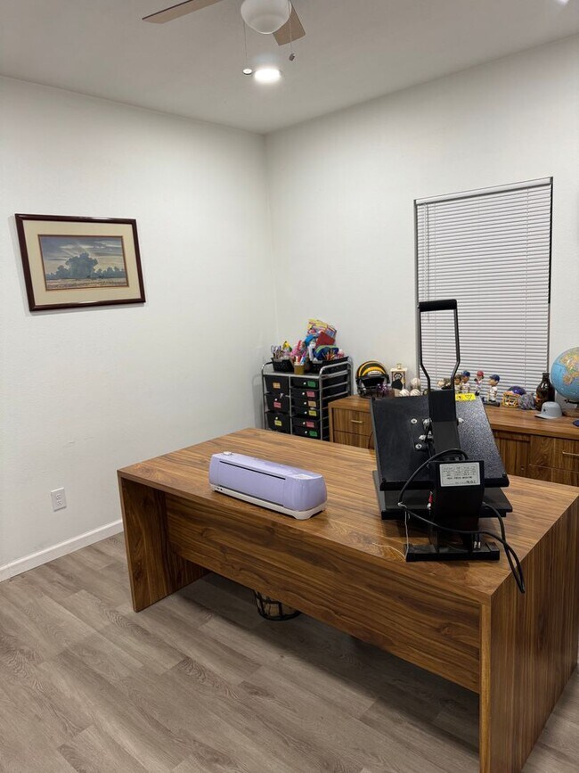 Building Photo - 211 S West - Merkel, TX