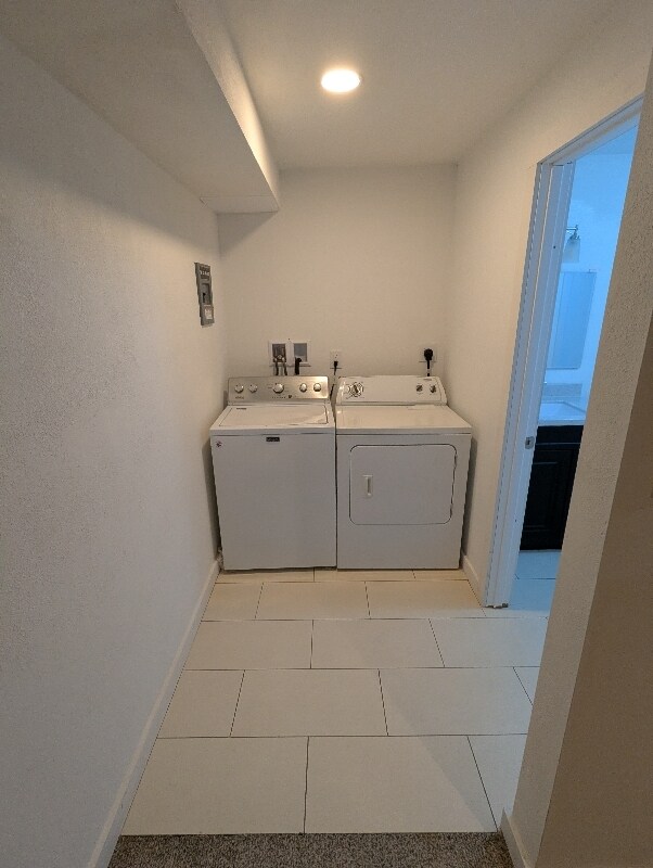 Building Photo - 2944 E Madison St