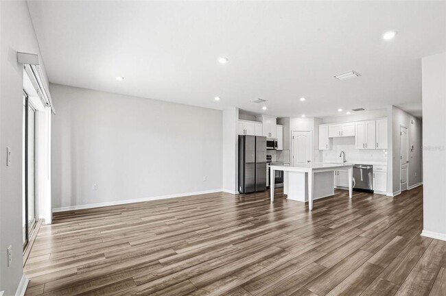 Building Photo - 10715 Ironwood Tree Wy