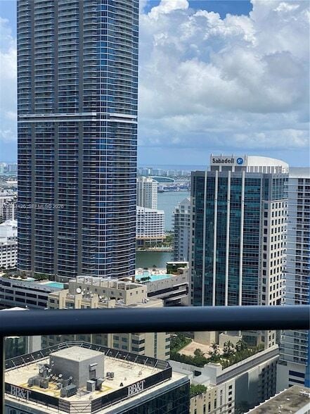 Building Photo - 1300 S Miami Ave