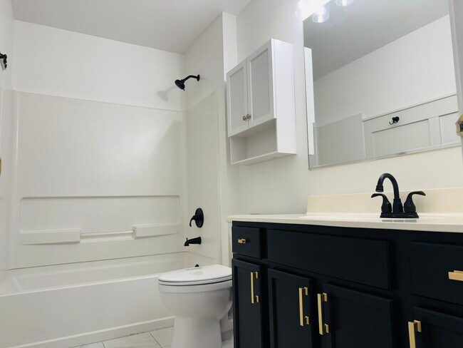 Building Photo - 128 Bertram Dr