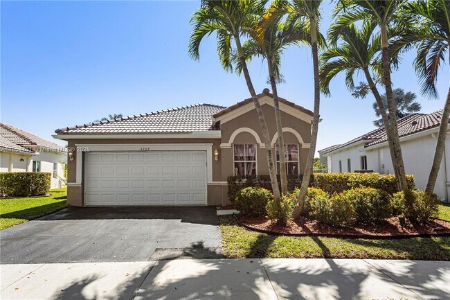 Building Photo - 4202 Sabal Ridge Cir