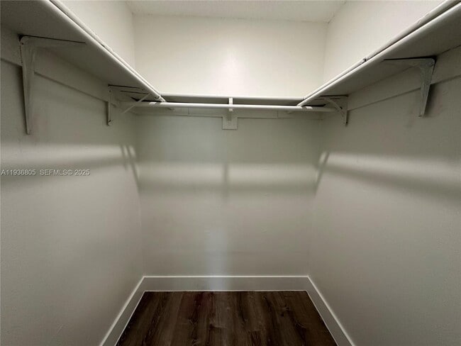 Building Photo - 116 NW 2nd Ave