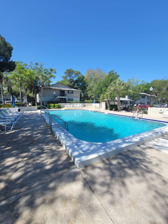 Building Photo - 9 Tarragona Ct