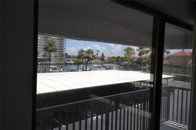 Building Photo - 1651 Sand Key Estates Ct