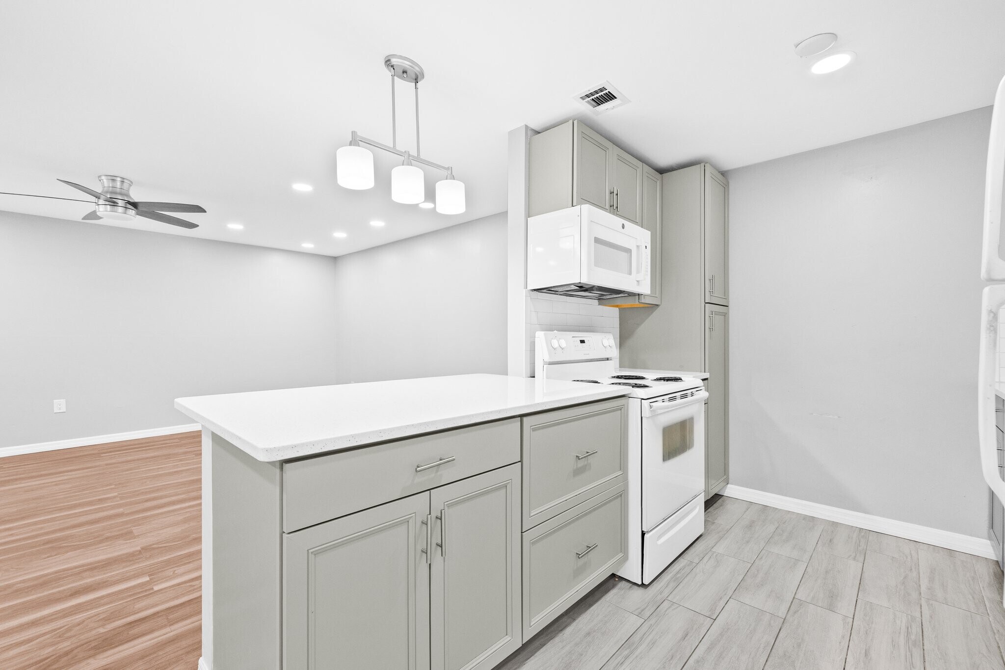 Building Photo - 4325 Aegean Dr