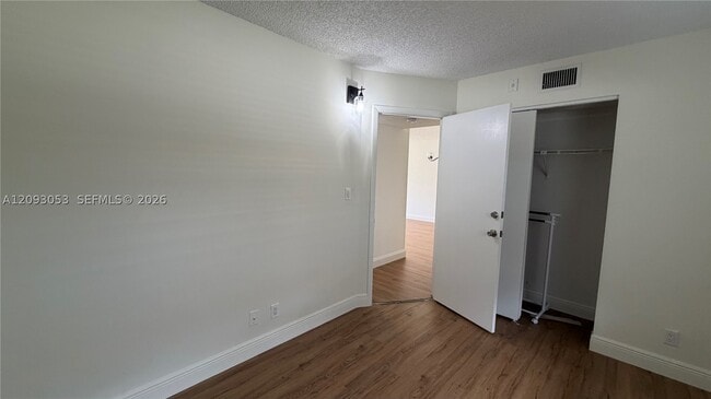 Building Photo - 11477 NW 39th Ct