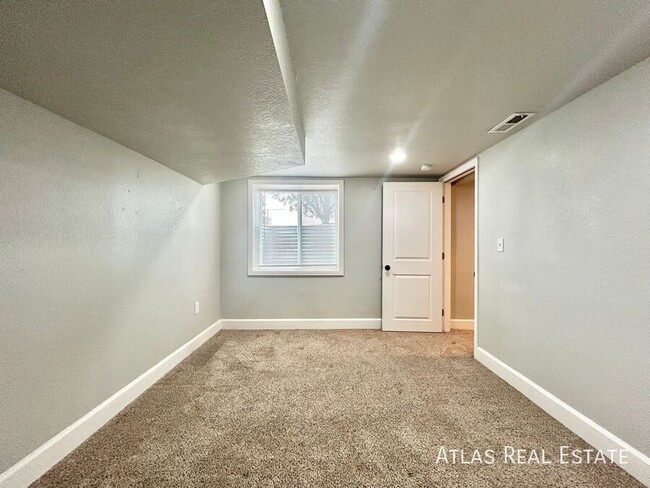 Building Photo - 58 S Elati St