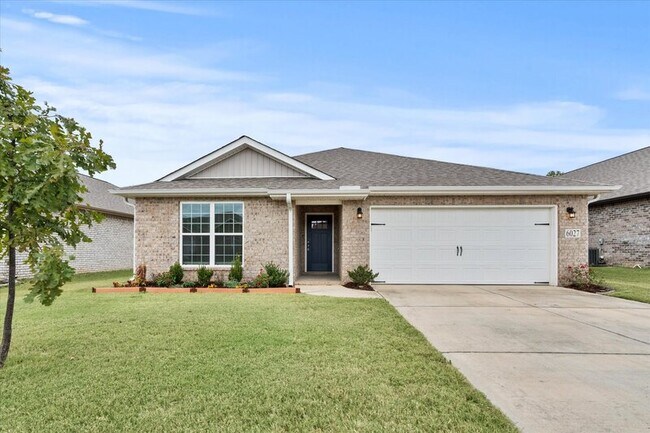 Primary Photo - 6027 Thorntons Way Cir NW