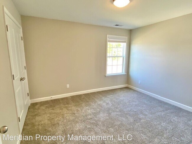 Building Photo - 4 br, 2.5 bath House - 5576 Tucker Landing