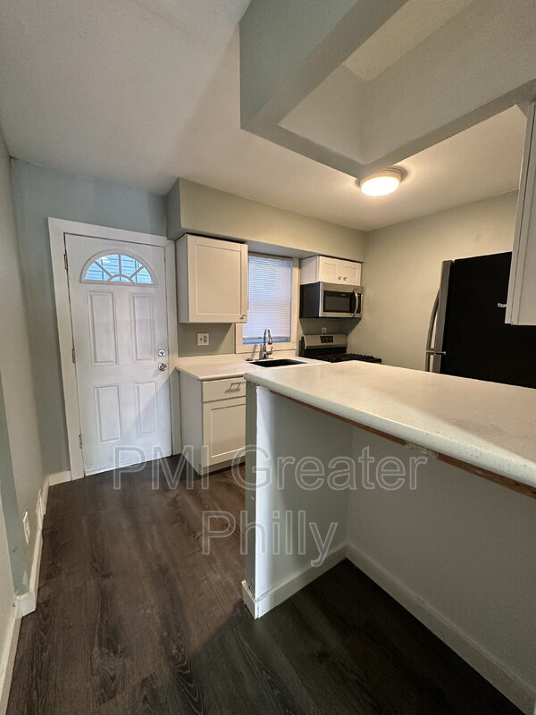 Building Photo - 4208 Westminster Ave