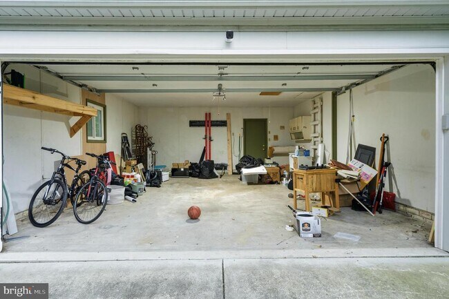 Building Photo - 12422 Parkton St