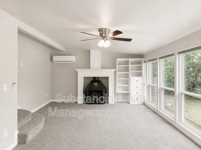 Building Photo - 4713 N Harvey Pkwy