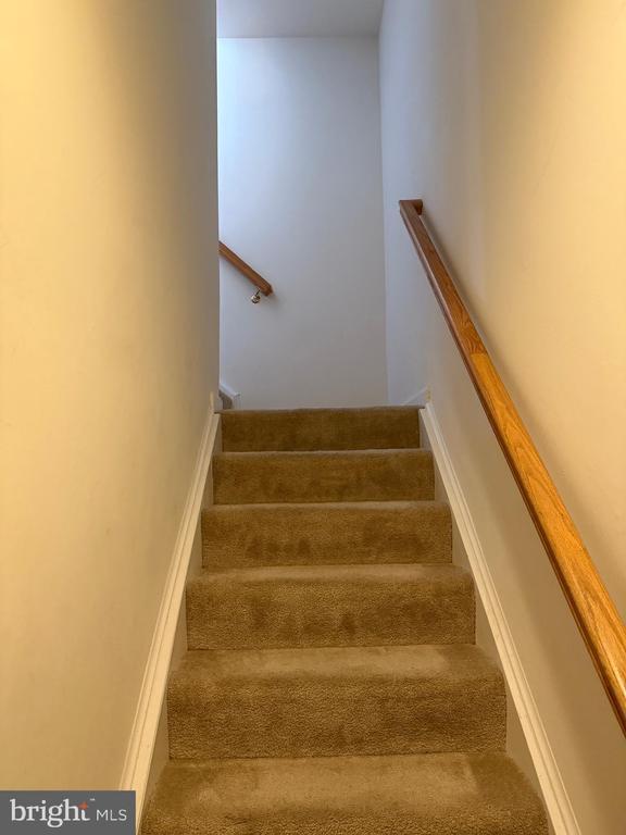 Building Photo - 8596 Wyngate Manor Ct