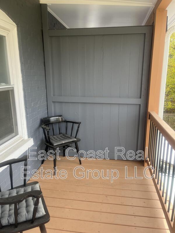 Building Photo - 418 Mitchell Ave