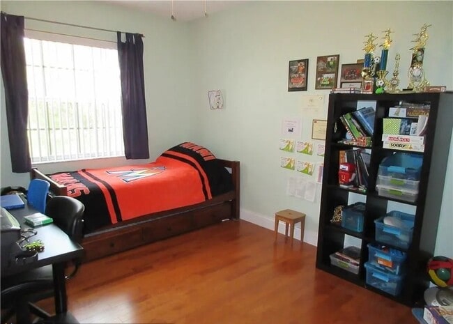 Building Photo - 9748 NW 1st Manor