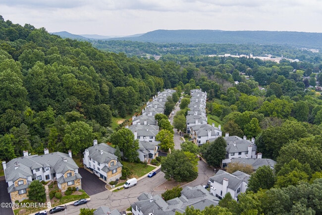 Building Photo - 70 Overlook Dr