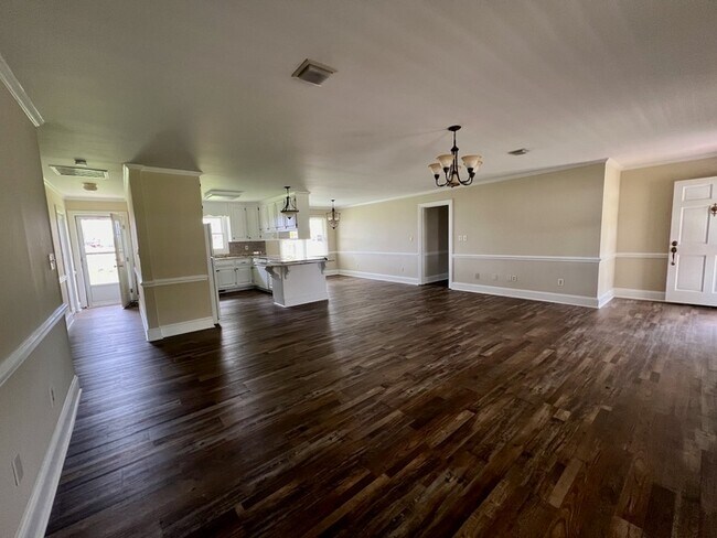 Building Photo - 5715 NC-581