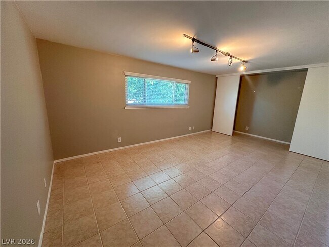 Building Photo - 641 E Pecos Way