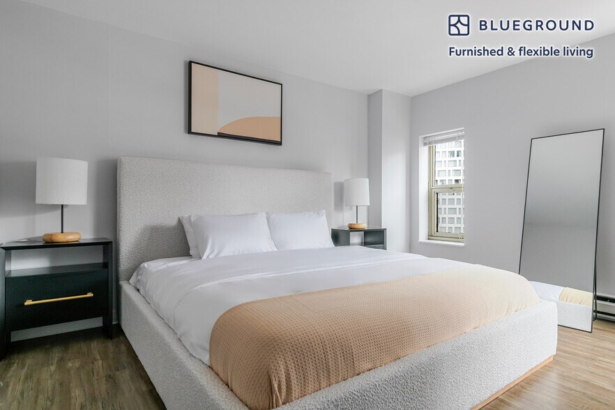 Building Photo - 8 W Chestnut St